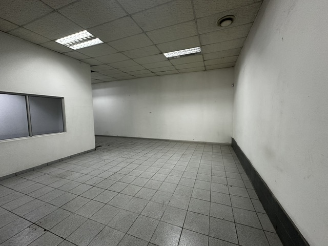 To Let Commercial Property for Rent in Paarden Eiland Western Cape
